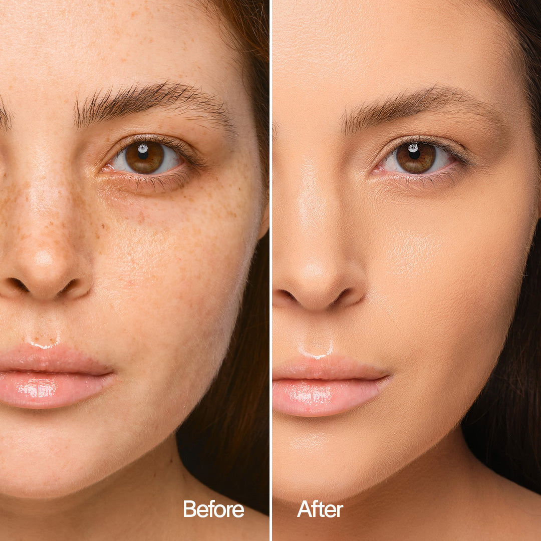 Texture du fond de teint compact Solar Defence SPF 30 MoniAmori teinte Crème Caramel sur la peau